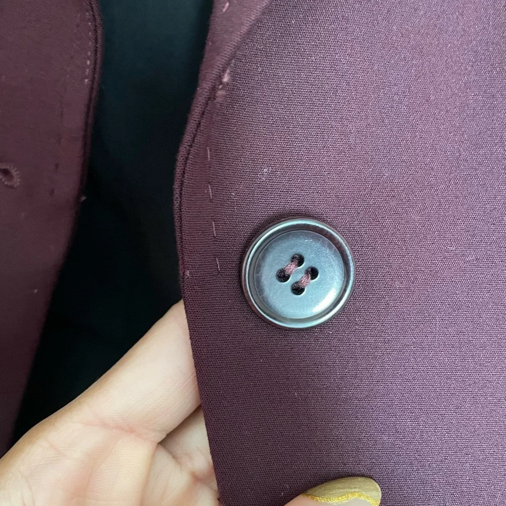 Blazer - Picture 5 of 7